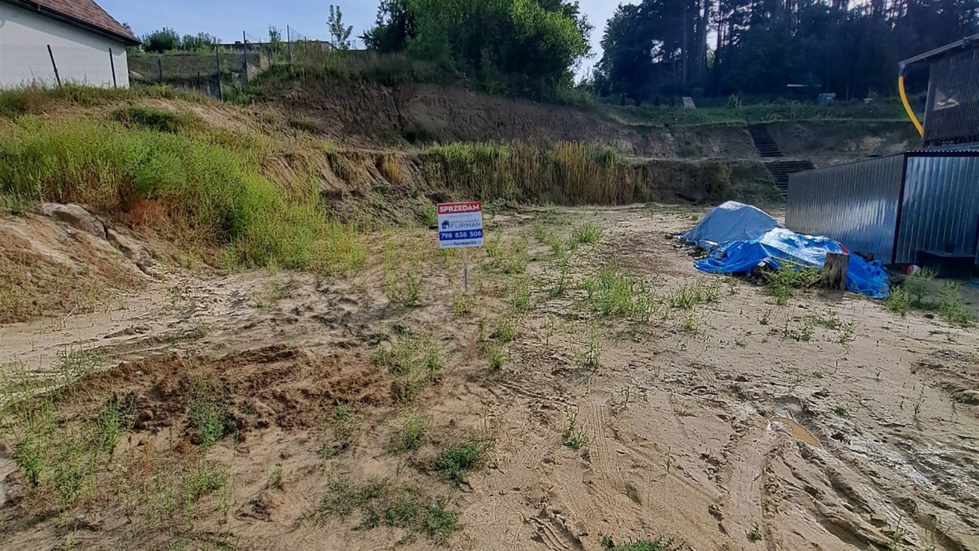 Działka na sprzedaż