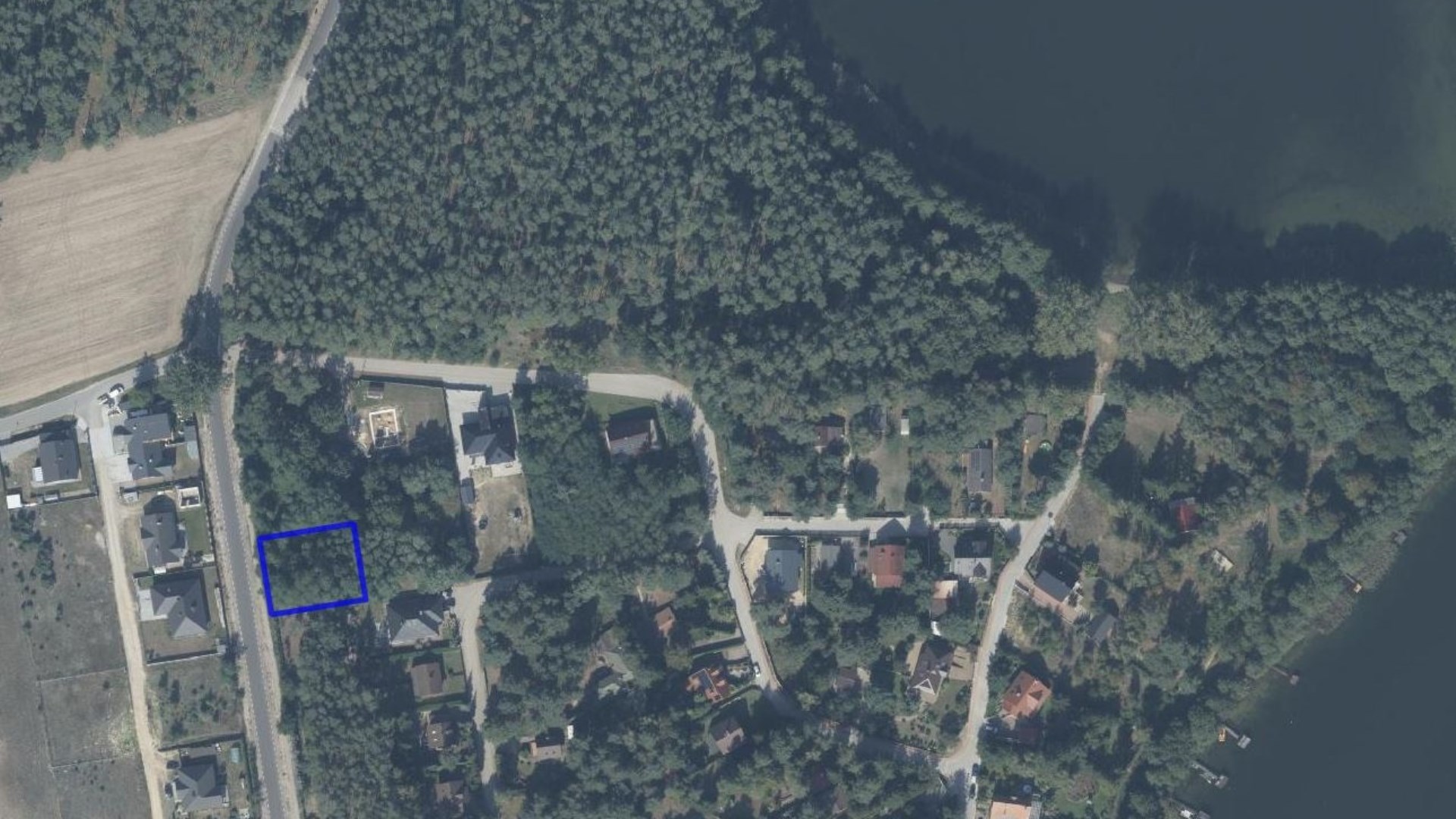 Działka na sprzedaż