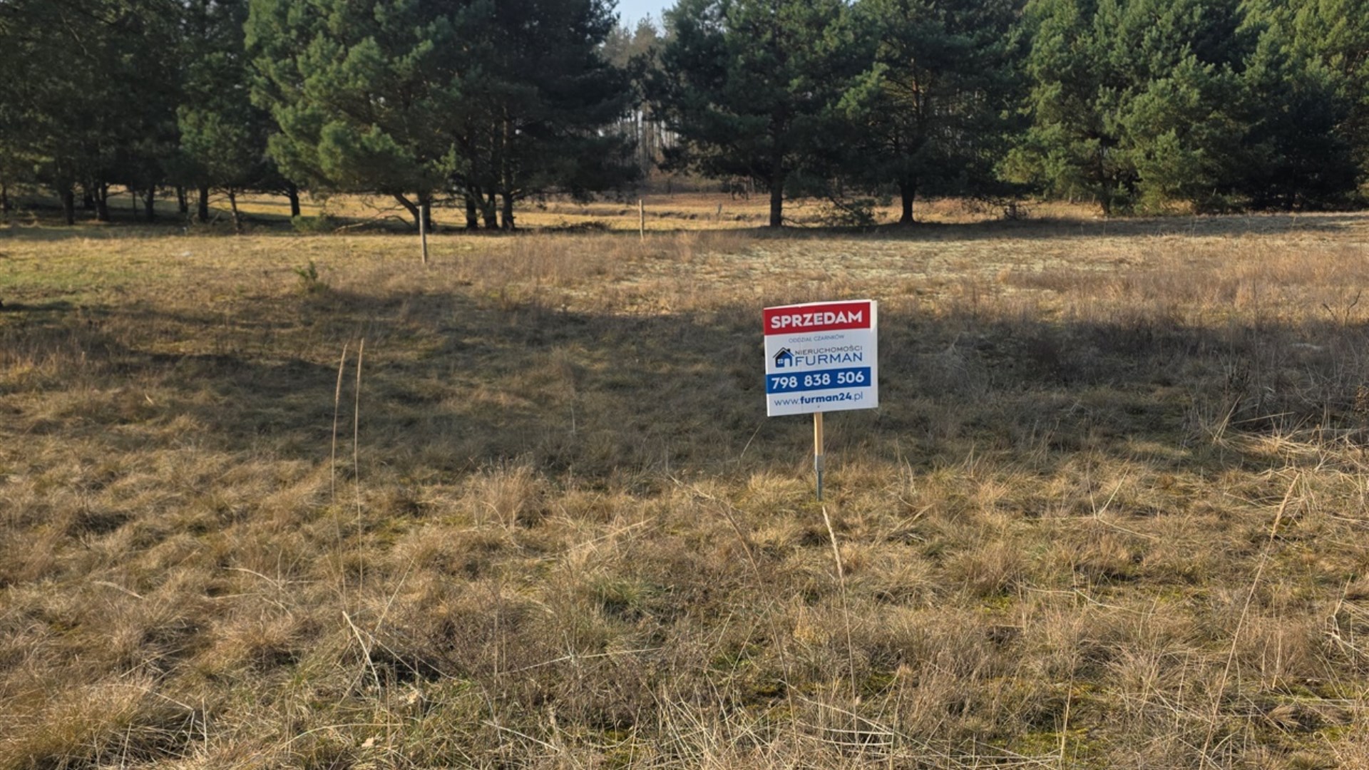 Działka na sprzedaż