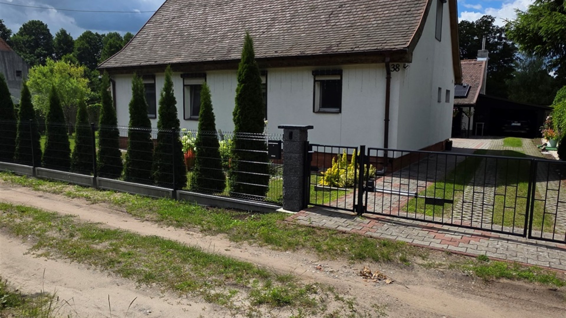 Dom na sprzedaż