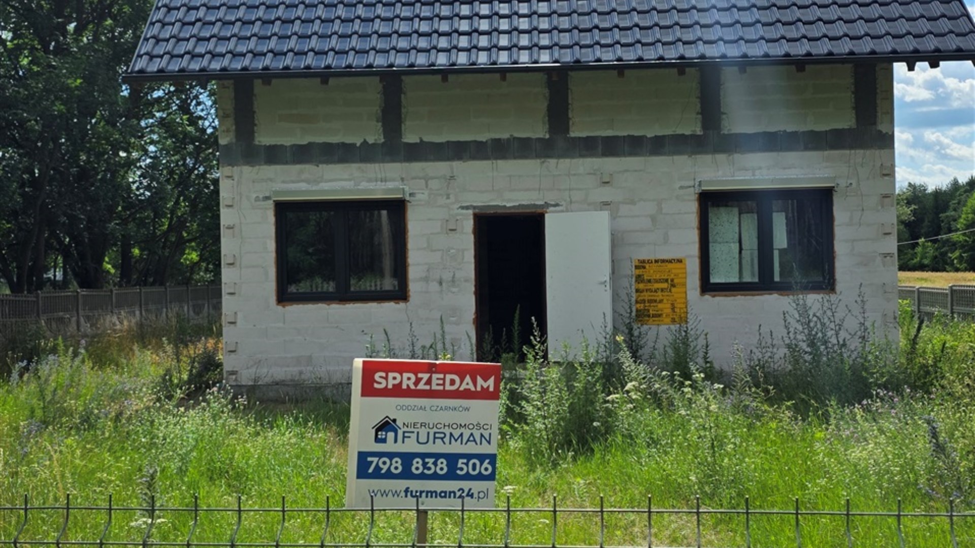 Działka na sprzedaż