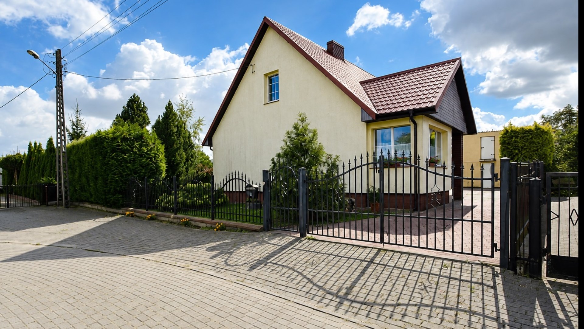 Dom na sprzedaż